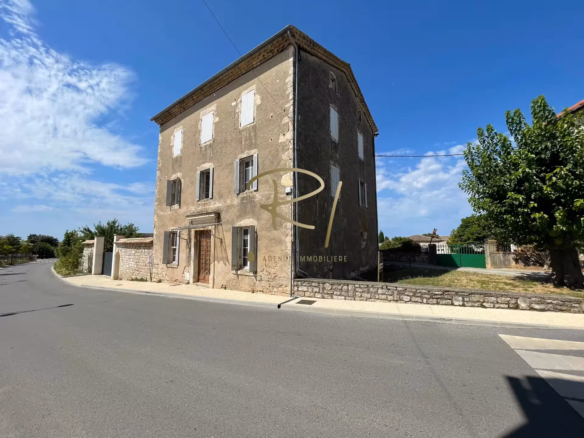 ORGNAC L' AVEN CENTRE VILLAGE