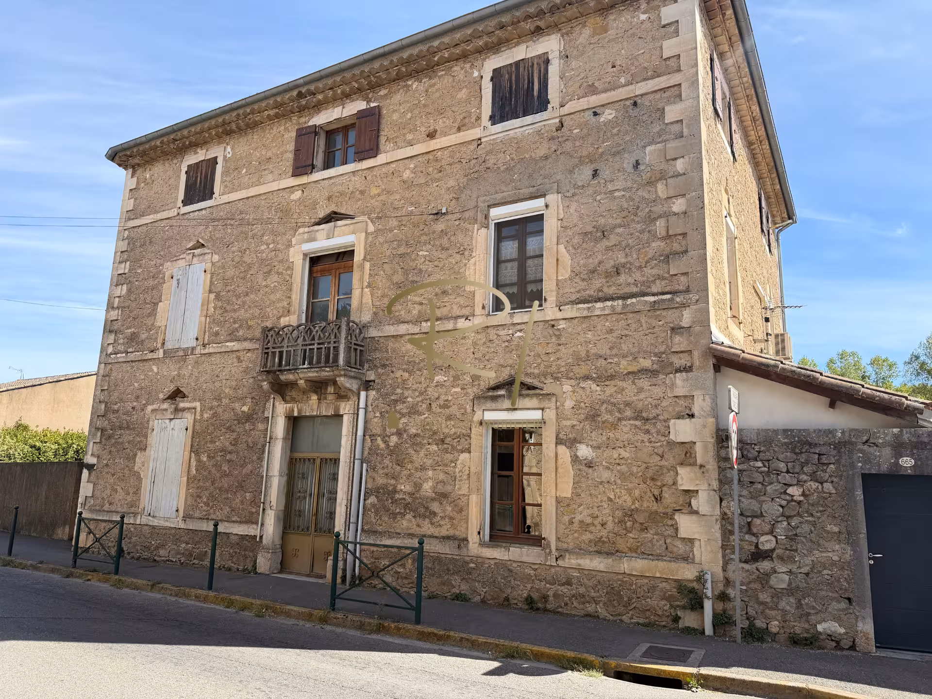 EXCLUSIVITE: Maison de maître au cœur de Salavas