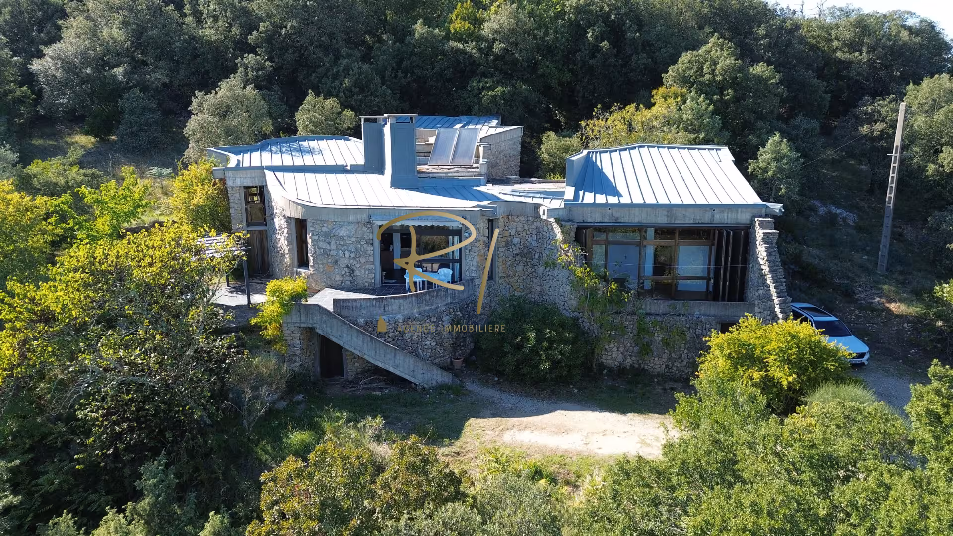 Maison d'architecte avec vue panoramique sur les Gorges de l'Ardèche
