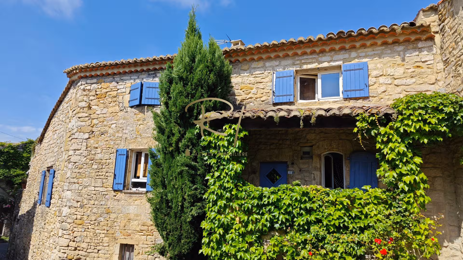Authentique mas de village Sud Ardèche