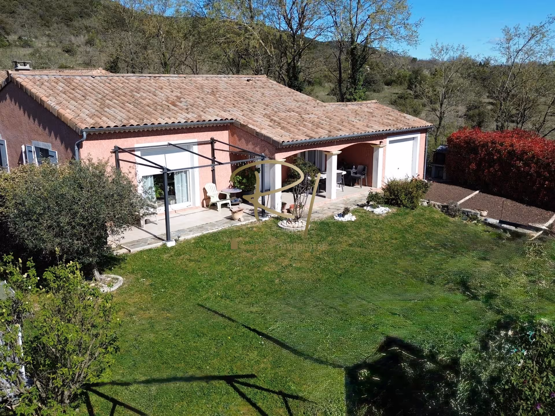 A VENDRE VILLA DE PLAIN PIED-SUD ARDECHE