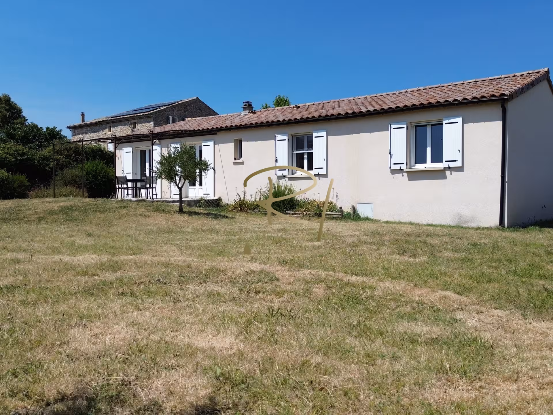 A VENDRE VILLA DE PLAIN PIED - VALLON PONT D'ARC