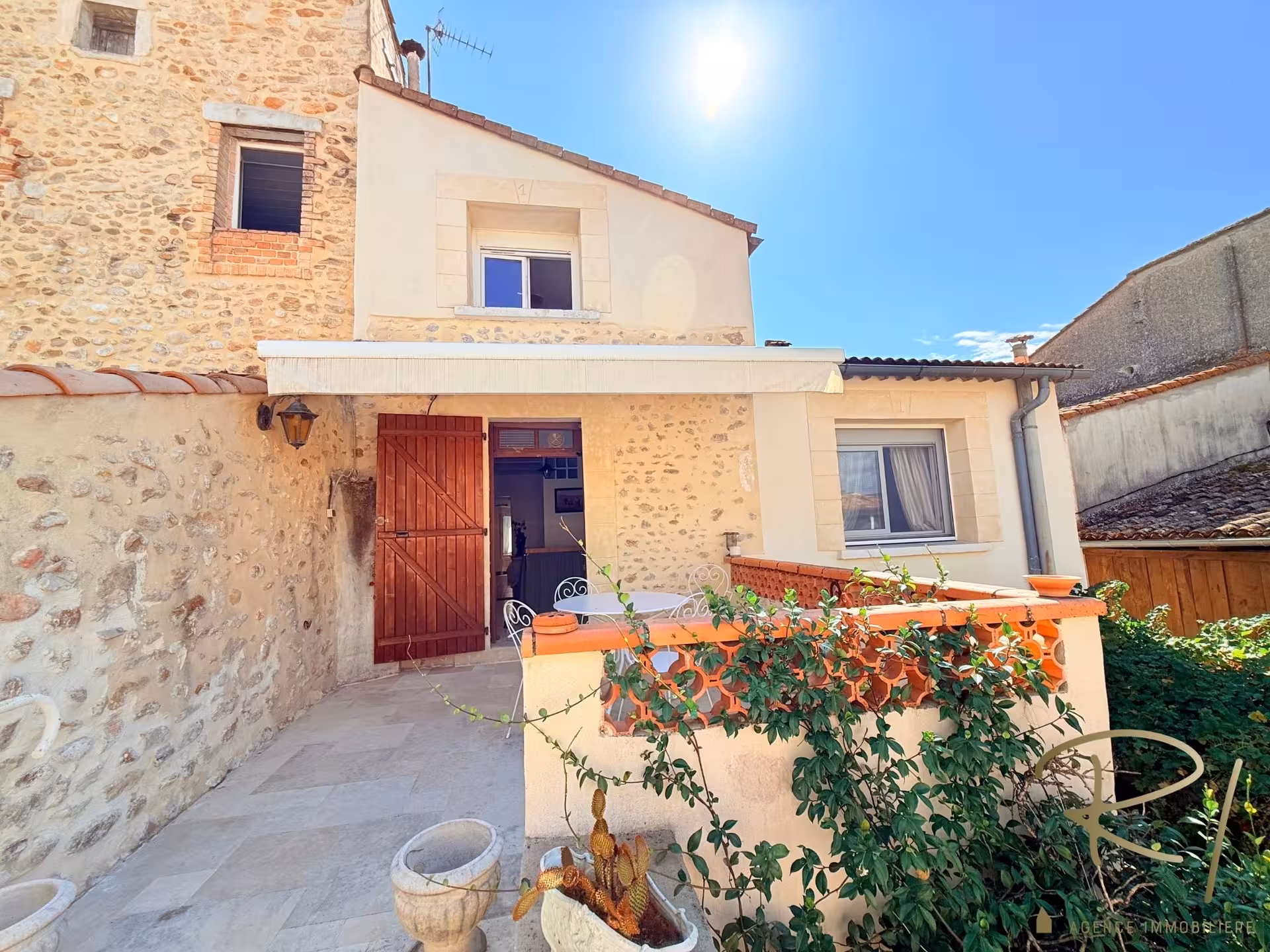 Charmante maison de village rénovée   À deux pas de la Cèze