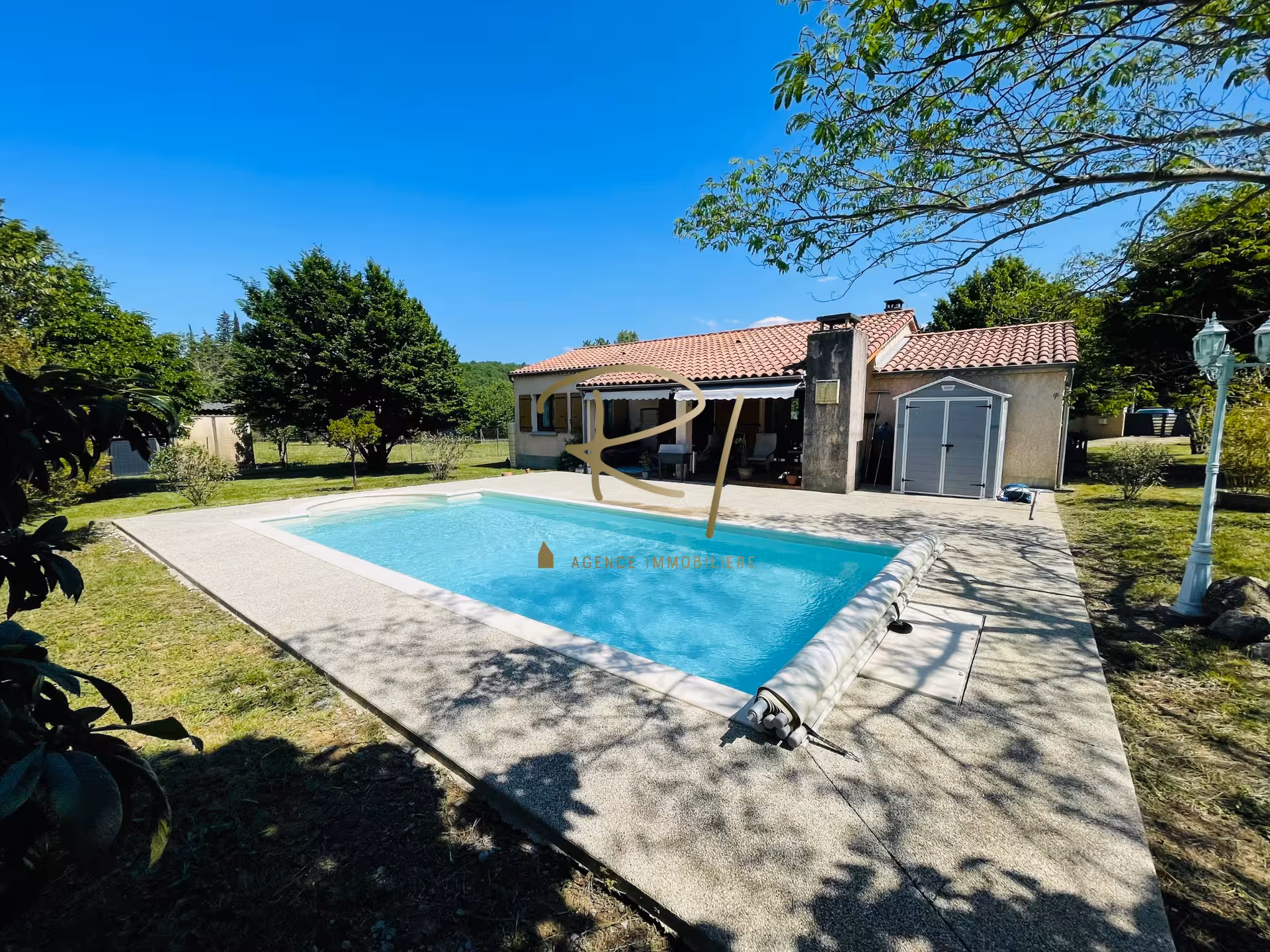 SUD ARDECHE VILLA AVEC PISCINE