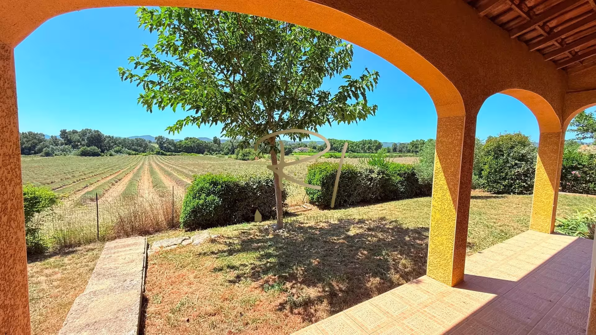 Villa de plain pied Barjac
