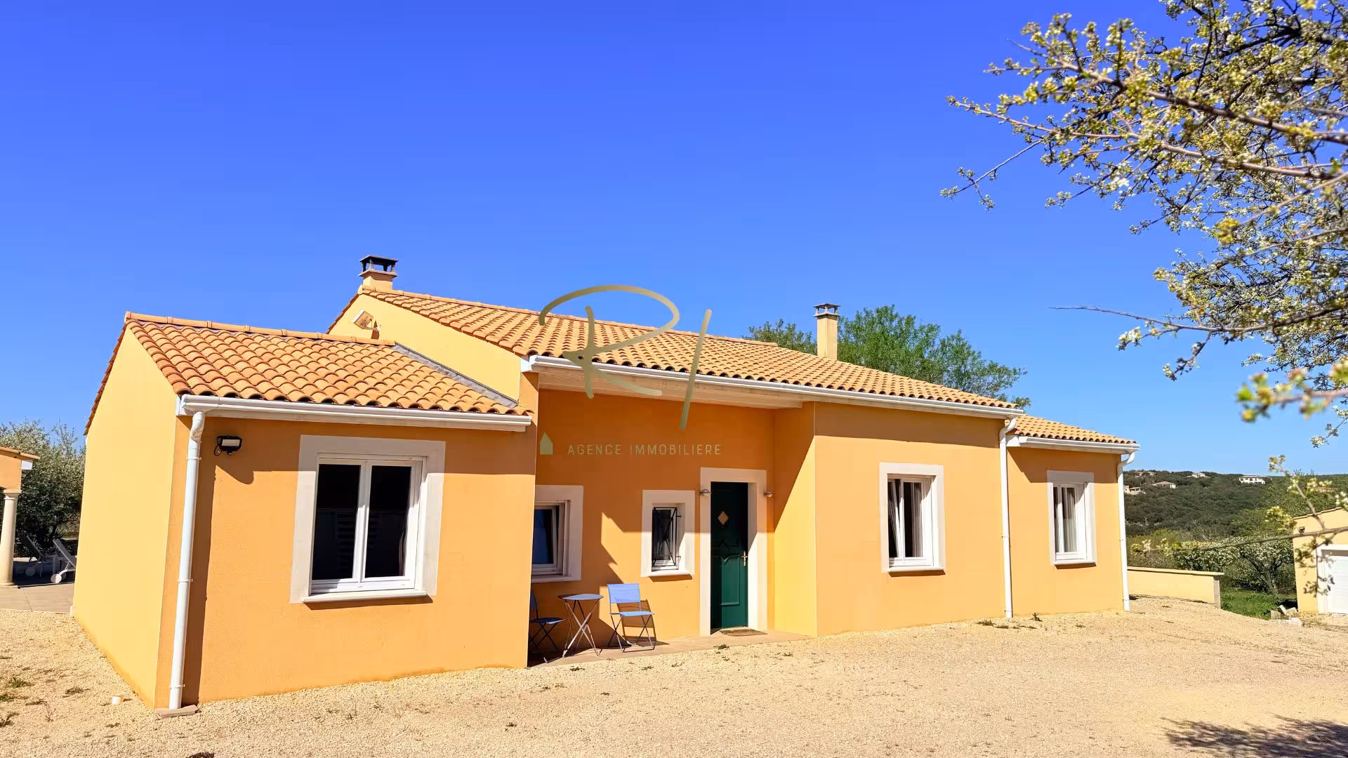 Magnifique maison avec vue exceptionnelle  à Orgnac-l’Aven (Ardèche)